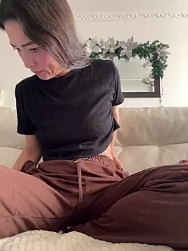 Yulia sx online show from 12-19-25, 09:00