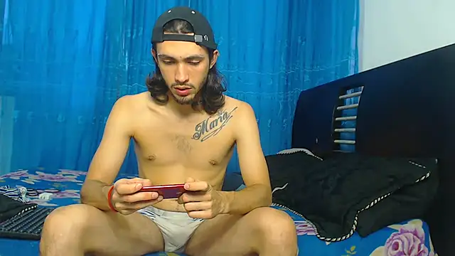 Snapshot of Hot_Sharks_ chatting on 10-29-25, 10:50 Hot Sharks online show from 10-29-25, 10:50