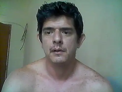 Snapshot of Marobronco chatting on 11-19-25, 03:34 Marobronco online show from 11-19-25, 03:34