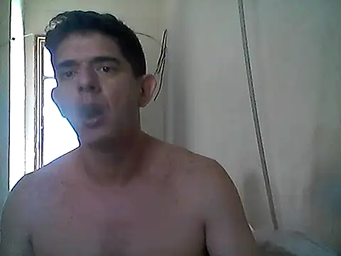 Snapshot of Marobronco chatting on 11-20-25, 05:12 Marobronco online show from 11-20-25, 05:12