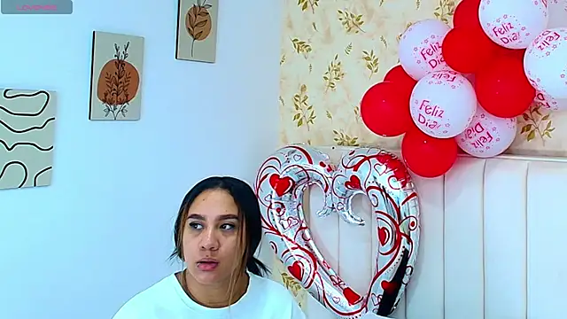 Sara Desire online show from 02-17-25, 12:38