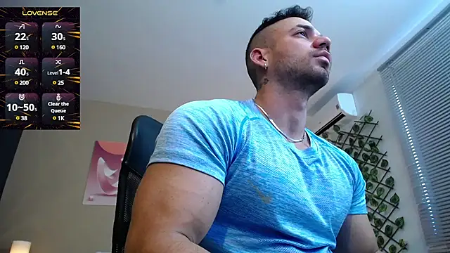 Snapshot of JeremyLowe chatting on 03-19-25, 01:18 JeremyLowe online show from 03-19-25, 01:18