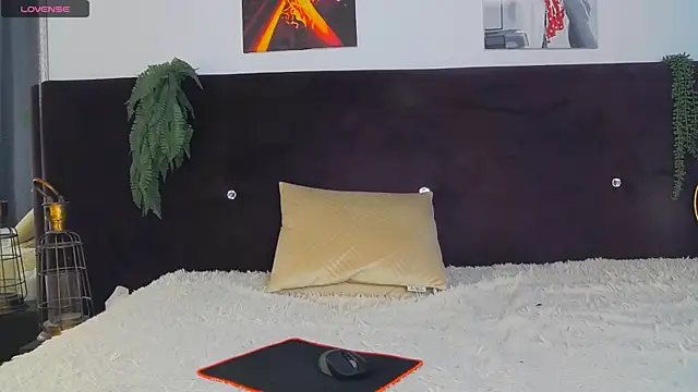 Snapshot of TImLids chatting on 12-05-24, 10:44 TImLids online show from 12-05-24, 10:44