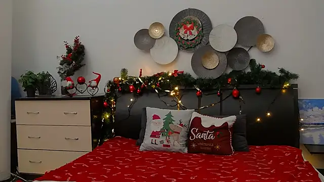 Snapshot of TImLids chatting on 12-17-24, 04:32 TImLids online show from 12-17-24, 04:32