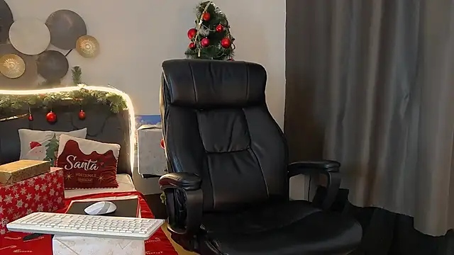 Snapshot of TImLids chatting on 12-25-24, 02:03 TImLids online show from 12-25-24, 02:03