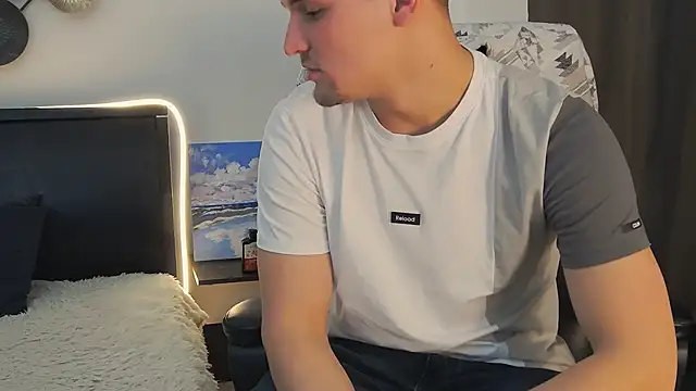 Snapshot of TImLids chatting on 01-05-25, 01:15 TImLids online show from 01-05-25, 01:15