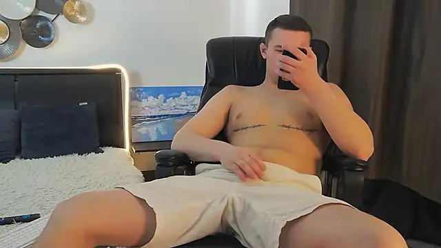 Snapshot of TImLids chatting on 01-09-25, 10:41 TImLids online show from 01-09-25, 10:41