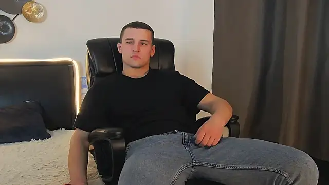 Snapshot of TImLids chatting on 01-11-25, 11:34 TImLids online show from 01-11-25, 11:34