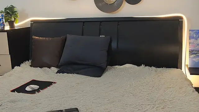 Snapshot of TImLids chatting on 01-16-25, 10:42 TImLids online show from 01-16-25, 10:42