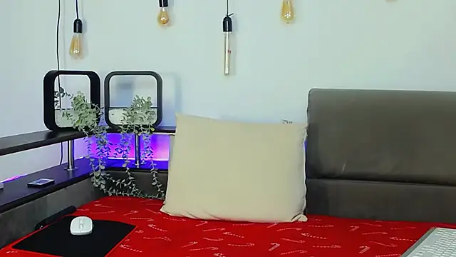 Snapshot of TImLids chatting on 01-17-25, 10:45 TImLids online show from 01-17-25, 10:45