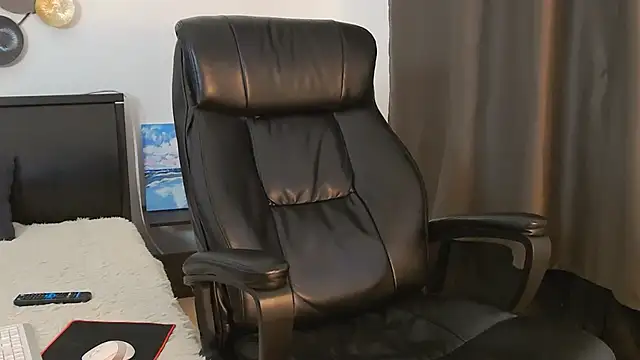 Snapshot of TImLids chatting on 01-18-25, 11:43 TImLids online show from 01-18-25, 11:43