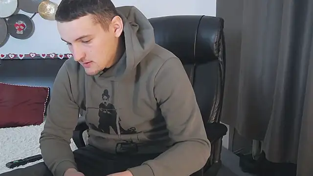 Snapshot of TImLids chatting on 02-08-25, 05:08 TImLids online show from 02-08-25, 05:08