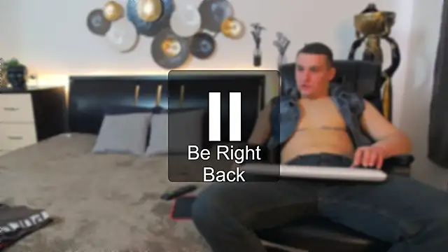 Snapshot of TImLids chatting on 02-25-25, 10:58 TImLids online show from 02-25-25, 10:58