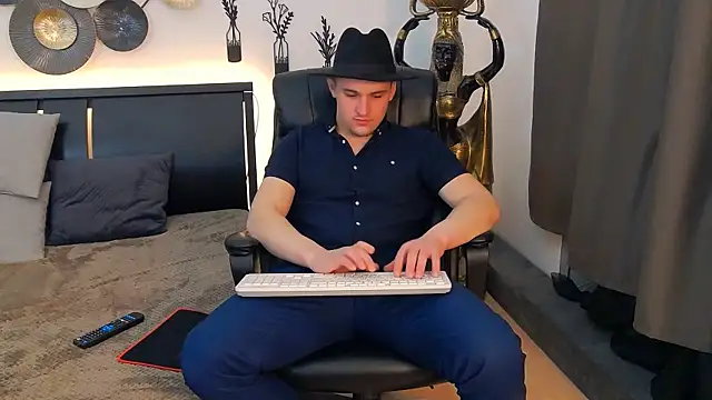 Snapshot of TImLids chatting on 03-02-25, 04:42 TImLids online show from 03-02-25, 04:42