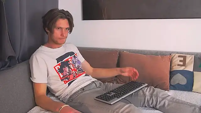 Snapshot of TImLids chatting on 11-25-25, 05:46 TImLids online show from 11-25-25, 05:46