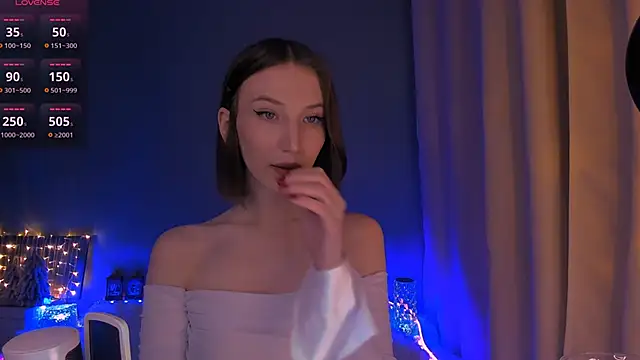 Snapshot of ellaamber chatting on 01-13-25, 09:31 ellaamber online show from 01-13-25, 09:31