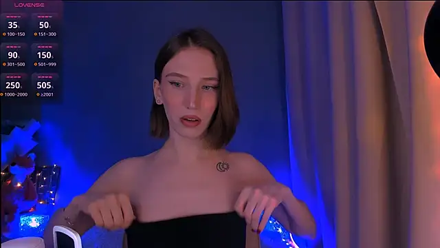 Snapshot of ellaamber chatting on 03-14-25, 02:42 ellaamber online show from 03-14-25, 02:42