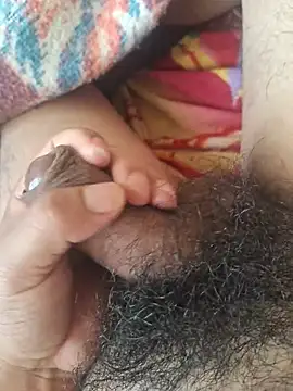 Snapshot of yersonx chatting on 11-19-25, 03:23 yersonx online show from 11-19-25, 03:23