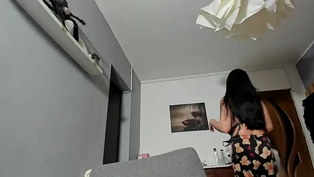 SexxyMeriem online show from 02-16-26, 05:53