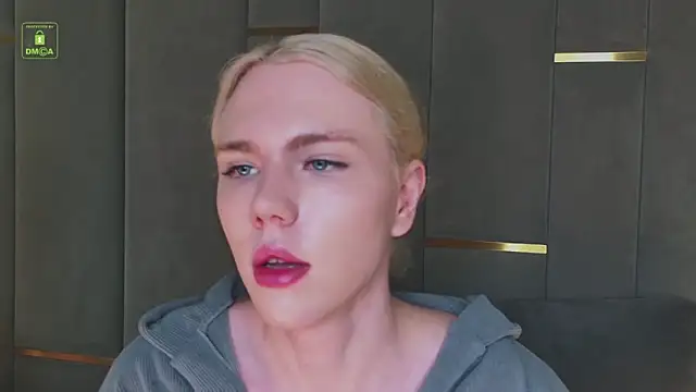 Snapshot of DanielPaige_ chatting on 01-11-25, 03:42 DanielPaige online show from 01-11-25, 03:42