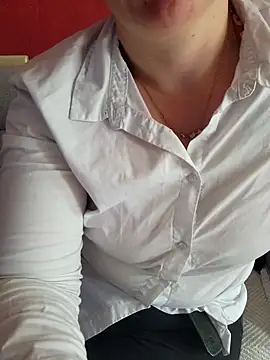 cruellaculdenfer67 online show from 10-15-25, 12:16