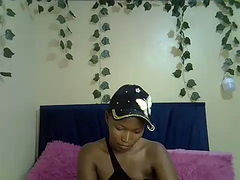 Snapshot of Seexy_nita chatting on 01-08-25, 05:05 Seexy nita online show from 01-08-25, 05:05