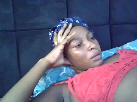 Snapshot of Midnight_Clique_ chatting on 11-03-25, 09:32 Midnight Clique online show from 11-03-25, 09:32