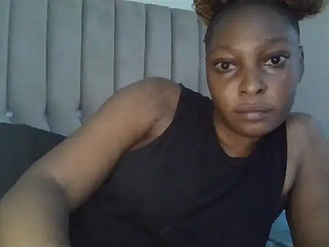 Snapshot of Midnight_Clique_ chatting on 11-15-25, 02:02 Midnight Clique online show from 11-15-25, 02:02