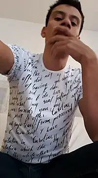 Snapshot of josehot151515 chatting on 01-09-25, 06:47 josehot151515 online show from 01-09-25, 06:47