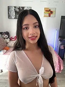 Snapshot of AliceJovovich chatting on 11-17-25, 08:53 AliceJovovich online show from 11-17-25, 08:53