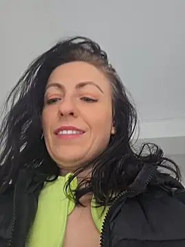 Snapshot of lovewildguy1 chatting on 03-31-26, 06:58 lovewildguy1 online show from 03-31-26, 06:58