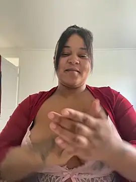 yourfavlightskinn online show from 11-20-25, 12:16