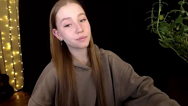 Snapshot of SindiWatsoon chatting on 10-20-25, 01:55 SindiWatsoon online show from 10-20-25, 01:55