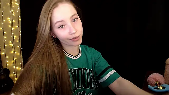 Snapshot of SindiWatsoon chatting on 12-02-25, 02:12 SindiWatsoon online show from 12-02-25, 02:12