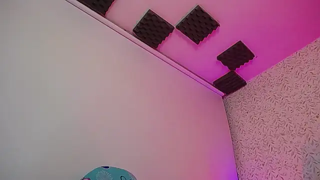 Snapshot of luly_pink chatting on 02-06-26, 03:55 luly pink online show from 02-06-26, 03:55