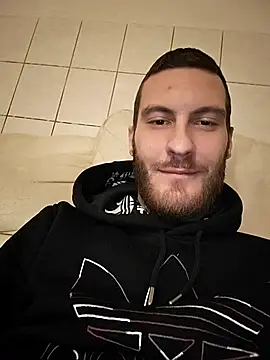 Zoomorrissxh online show from 12-19-25, 02:40