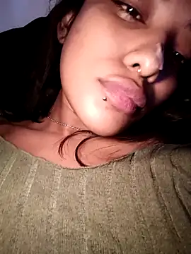 Snapshot of VictoireFeller chatting on 10-19-25, 04:13 VictoireFeller online show from 10-19-25, 04:13