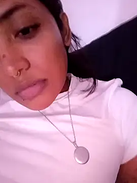 Snapshot of VictoireFeller chatting on 10-22-25, 04:24 VictoireFeller online show from 10-22-25, 04:24