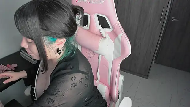  hikaru arimura online show from 04-11-26, 02:05