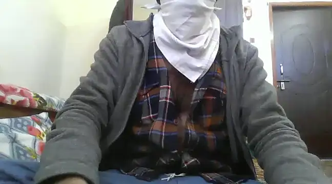 Snapshot of mainhoondon98 chatting on 01-13-25, 08:26 mainhoondon98 online show from 01-13-25, 08:26