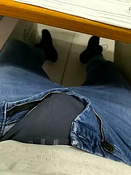 onbifeet online show from 02-18-25, 11:44