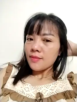 Snapshot of Lady-big91 chatting on 10-13-25, 01:27 Lady-big91 online show from 10-13-25, 01:27