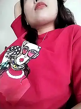 Snapshot of Lady-big91 chatting on 10-17-25, 02:15 Lady-big91 online show from 10-17-25, 02:15