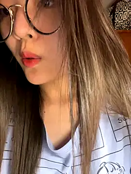 Krixxi22 online show from 11-12-25, 05:46