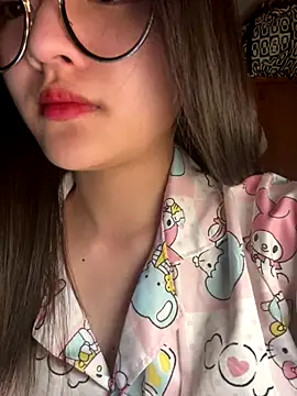 Krixxi22 online show from 11-16-25, 02:22