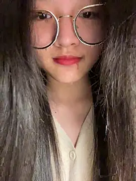 Krixxi22 online show from 02-10-26, 07:40