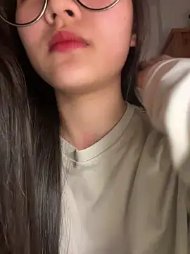 Krixxi22 online show from 02-12-26, 05:30