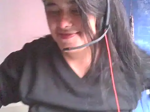 Snapshot of AuraBela20 chatting on 10-02-25, 01:40 AuraBela20 online show from 10-02-25, 01:40