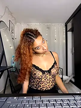 Snapshot of rubi_star chatting on 10-13-25, 08:09 rubi star online show from 10-13-25, 08:09