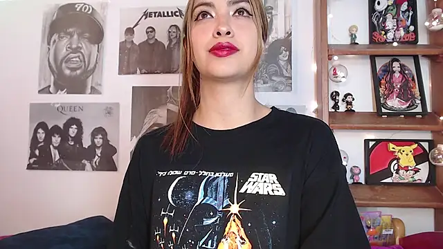 Snapshot of Meowlody chatting on 12-15-24, 02:48 Meowlody online show from 12-15-24, 02:48